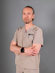 Dr Krzysztof