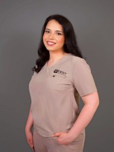 Dr Julia
