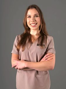 Dr Maria